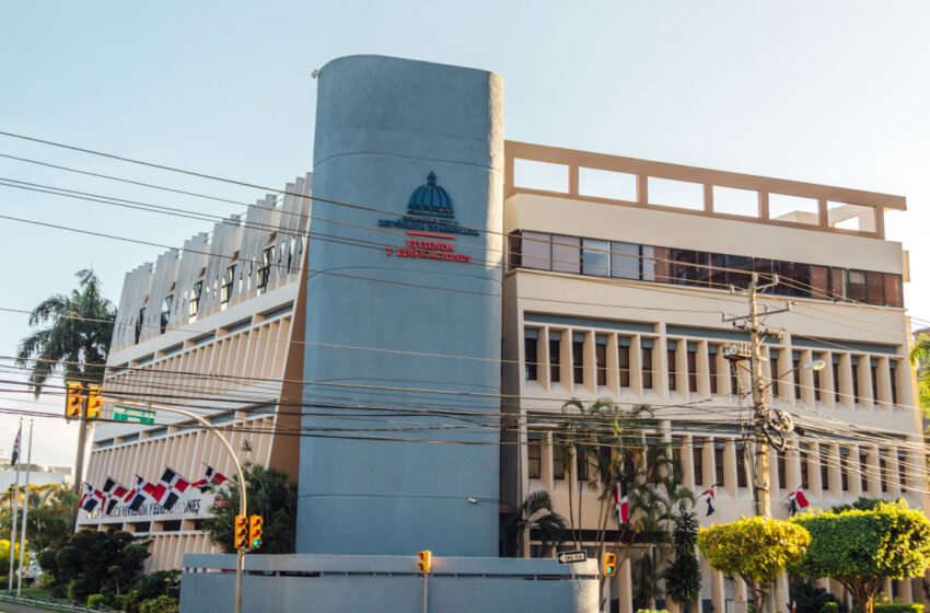  MIVED informa responsable de la obra colapsada en San Cristóbal será sometido ante la justicia